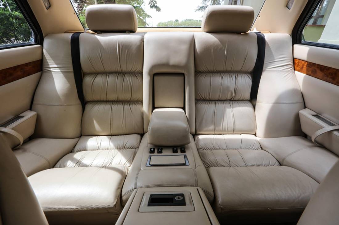 maserati-quattroporte-backseats