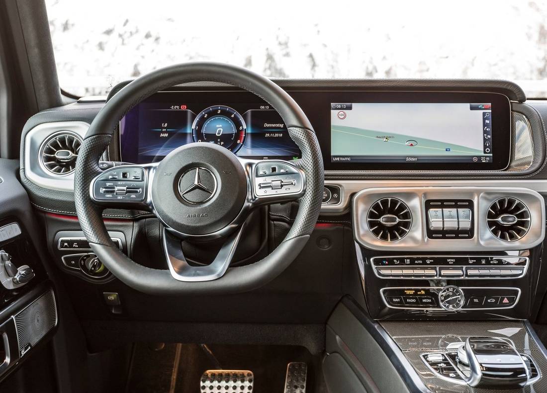 mercedes-benz-g-350d-interior