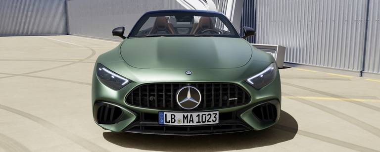 Mercedes-AMG SL 63 S E PERFORMANCE 01