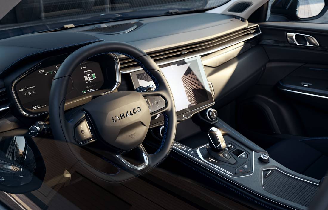 lynk-co-01-interior