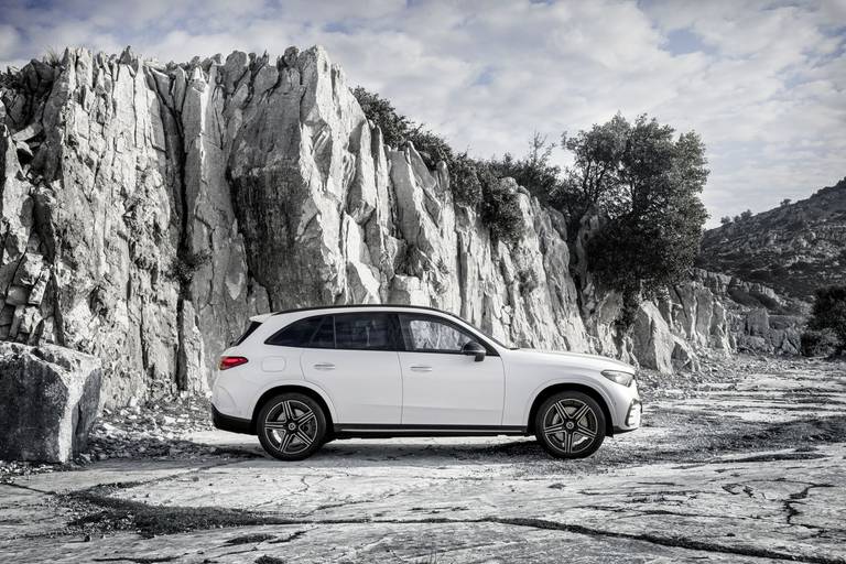 Nuova Mercedes-Benz GLC 5