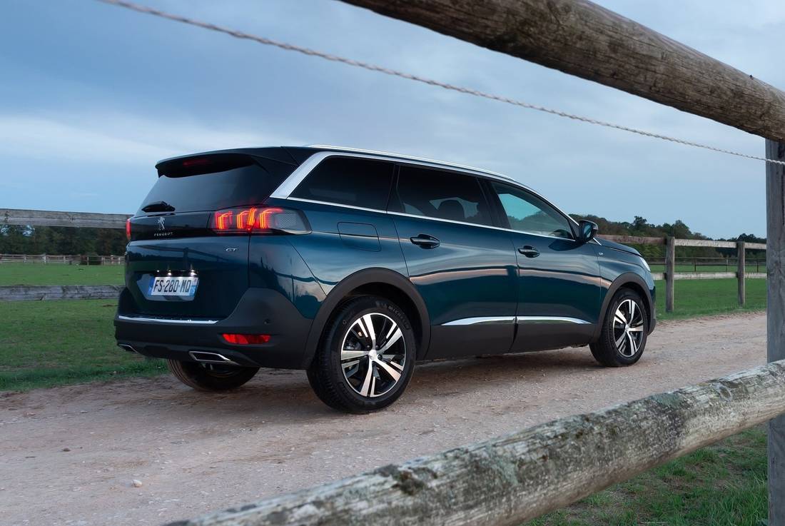 Peugeot 5008 - informazioni tecniche, prezzo, allestimenti - AutoScout24