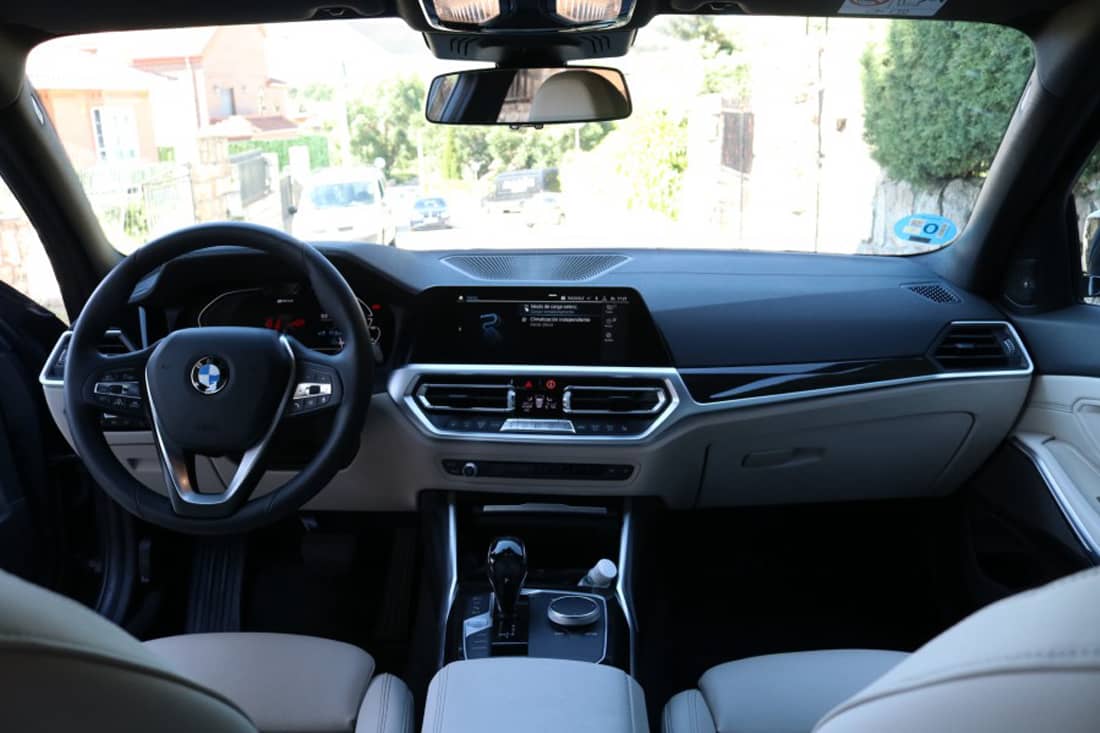 bmw-330e-interior