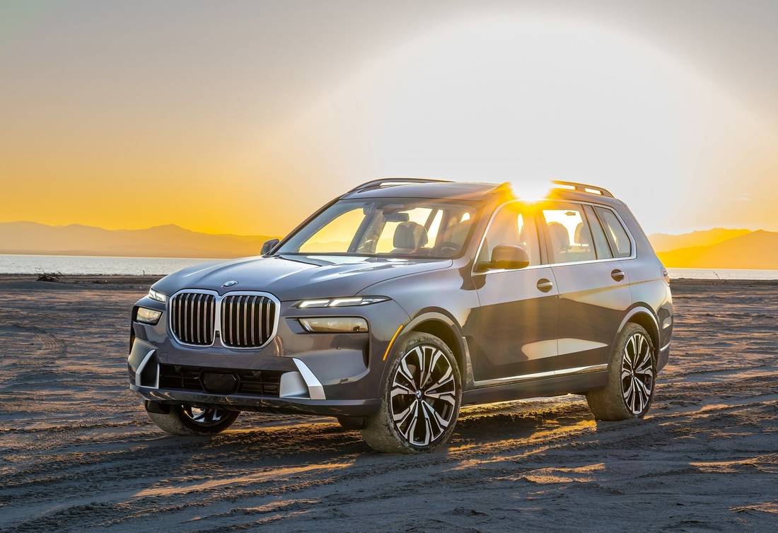 bmw-x7-front