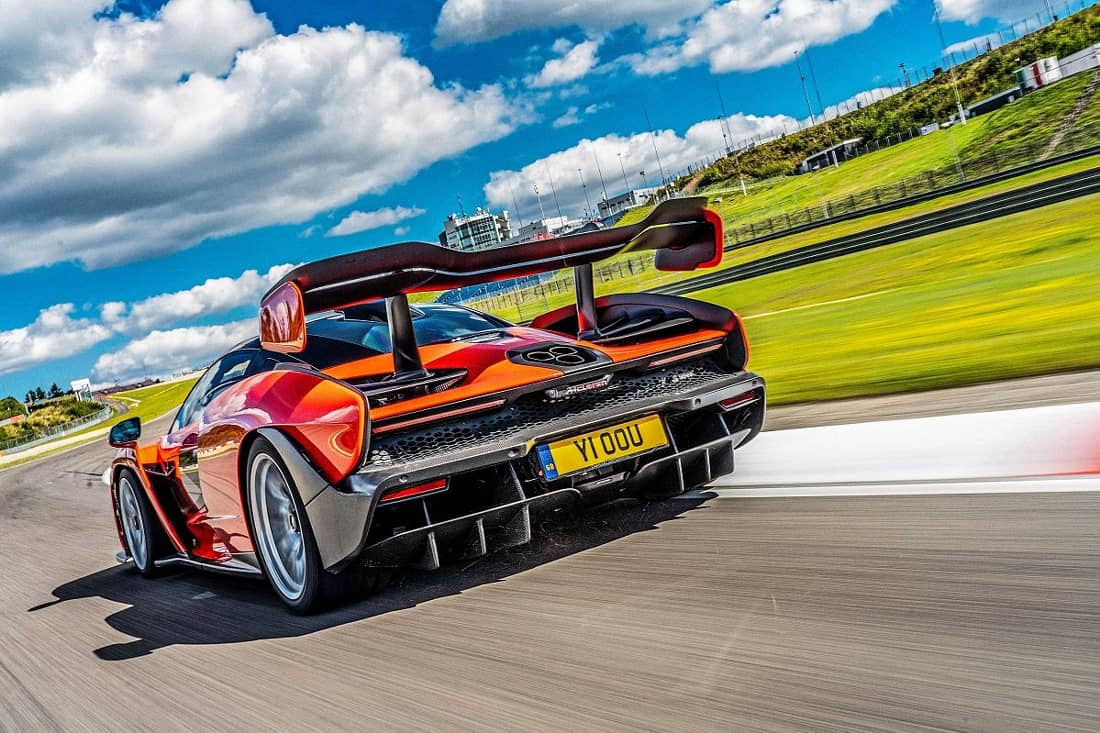 mclaren-senna-2021-4-2