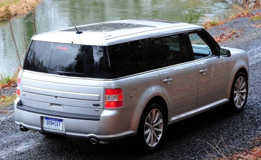 ford-flex-back