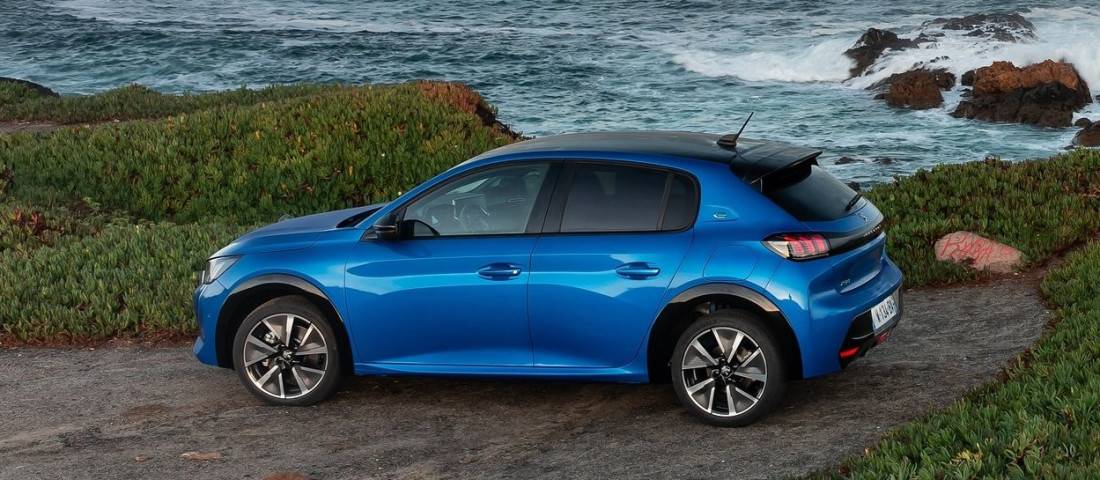 peugeot-e-208-side-1100