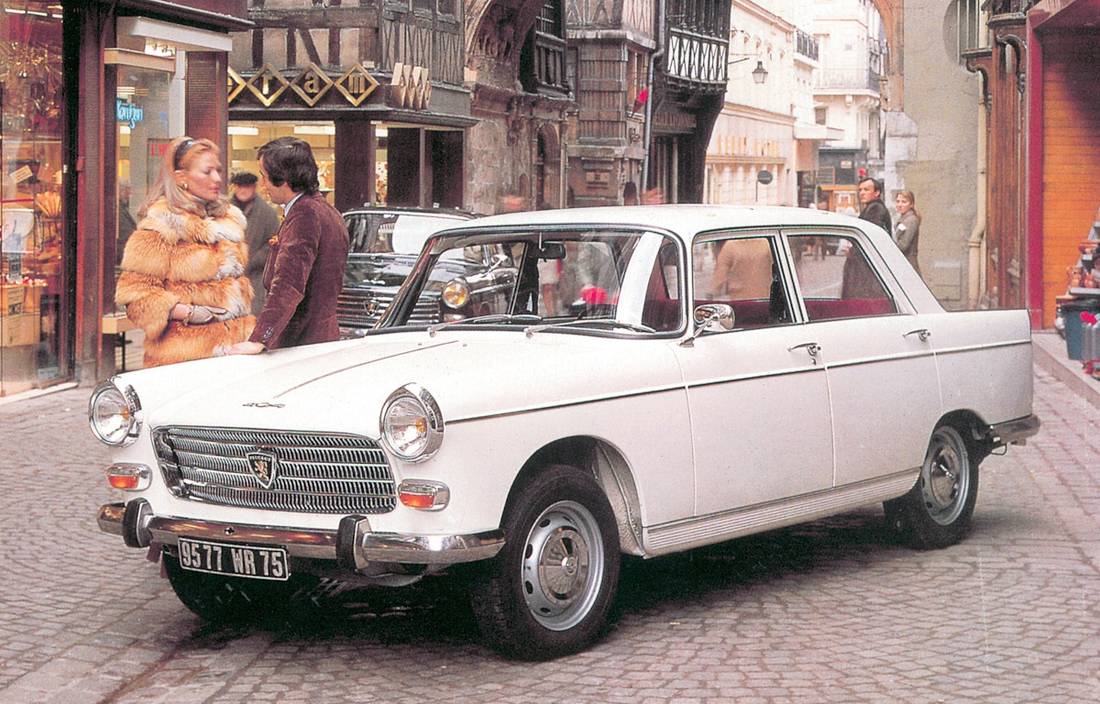 peugeot-404-front