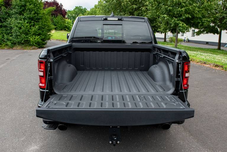 ram-1500-2025-hurricane-ladeflaeche