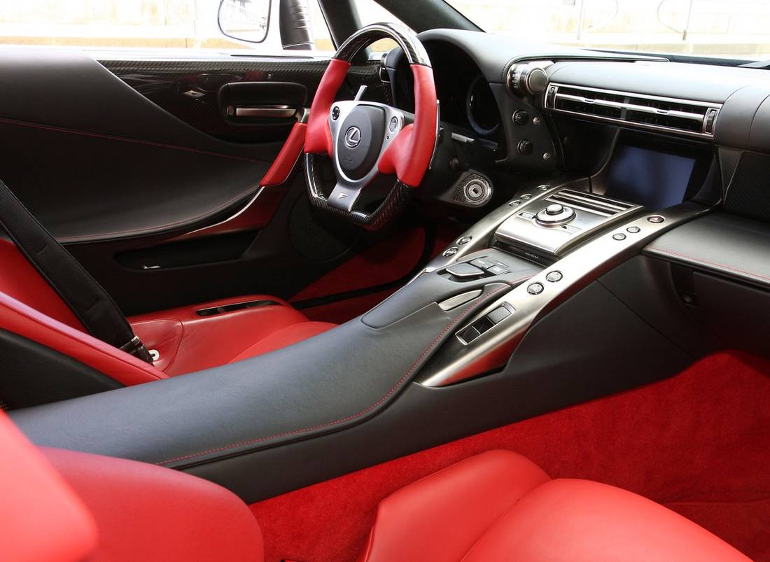 lexus-lfa-interior