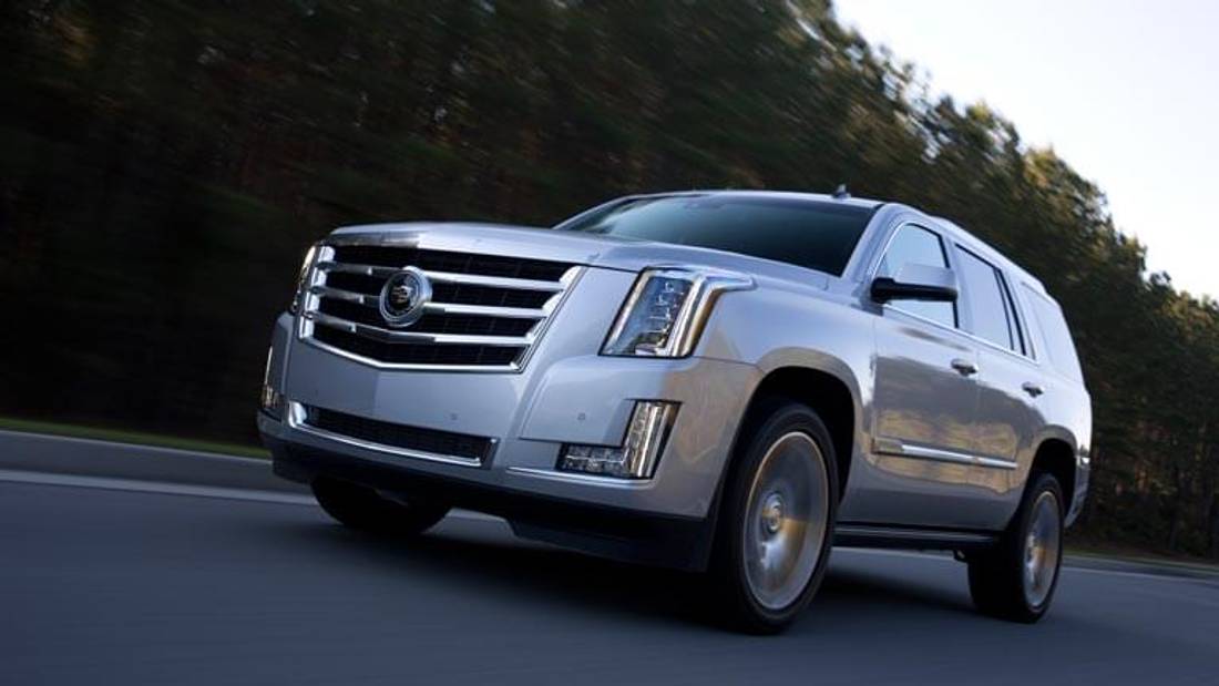 cadillac-escalade-m-02.jpg