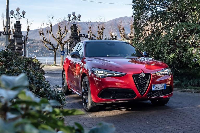 alfa-romeo-stelvio-tributo-italiano-2024-tv-front