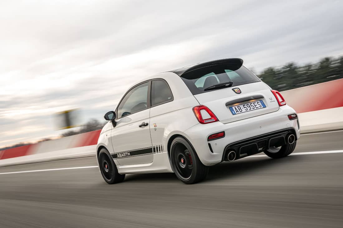 09-new-abarth-595-esseesse