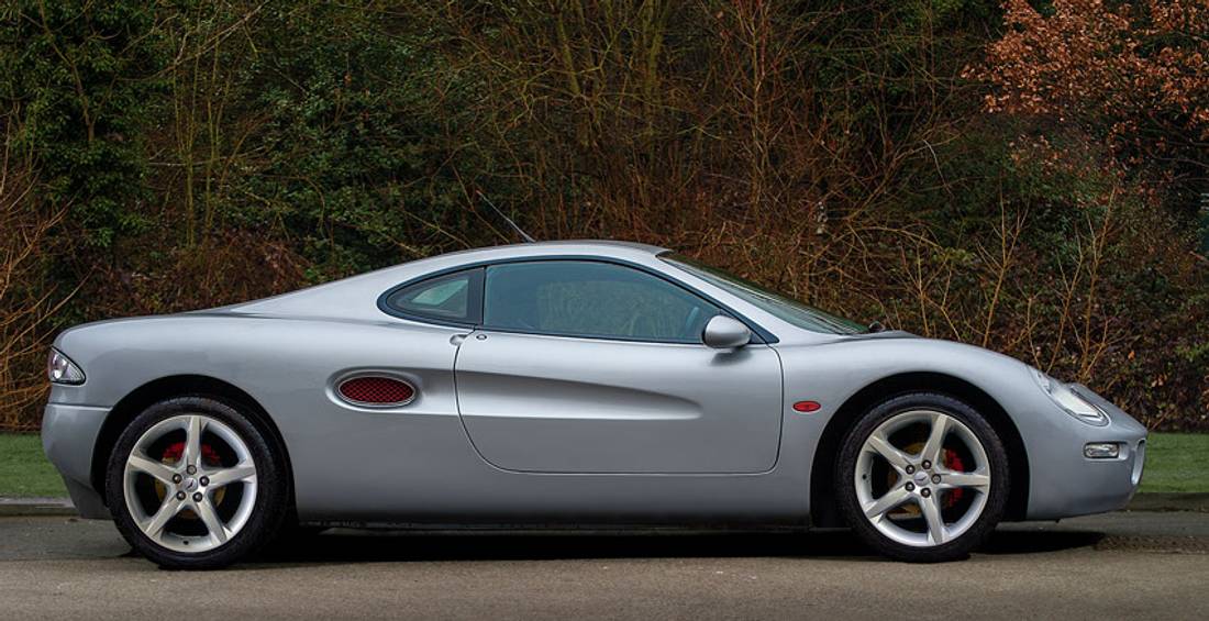 Vortex GT Side