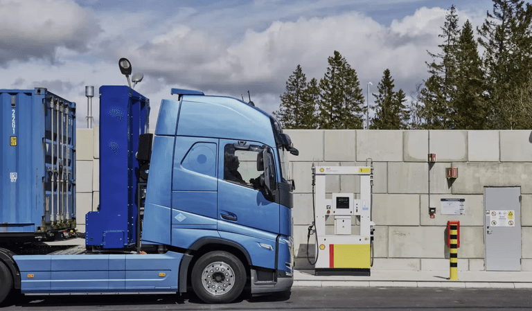 Camion Volvo a Idrogeno 2025