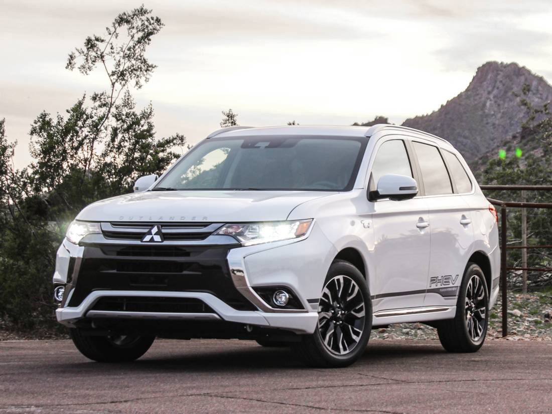 mitsubishi-outlander-front