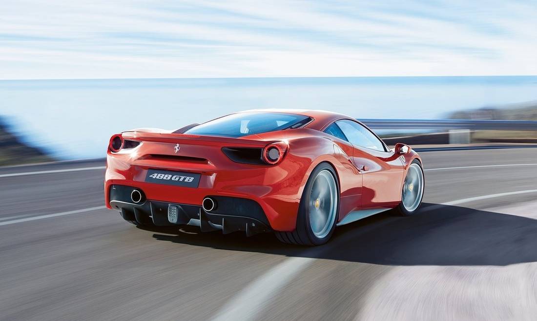 ferrari-488-gtb-back