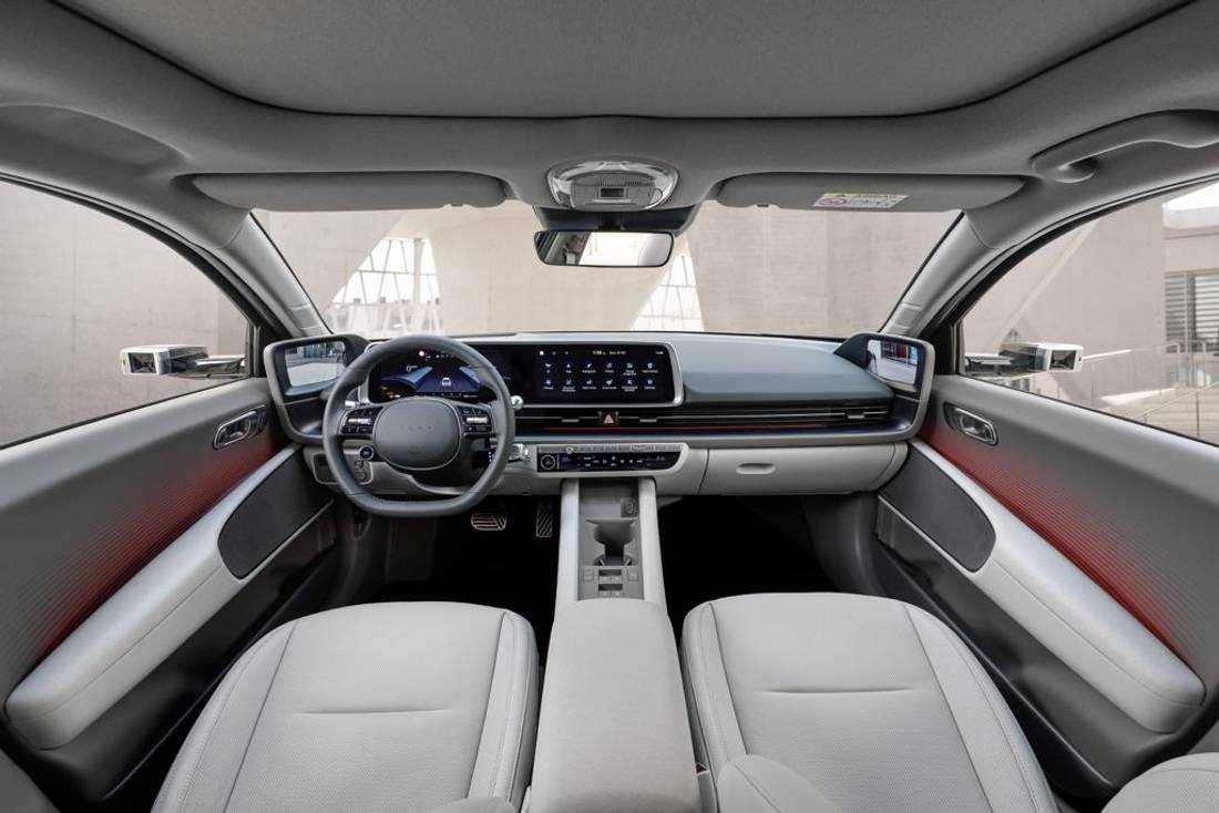 Hyundai Ioniq 6 (2023) interior