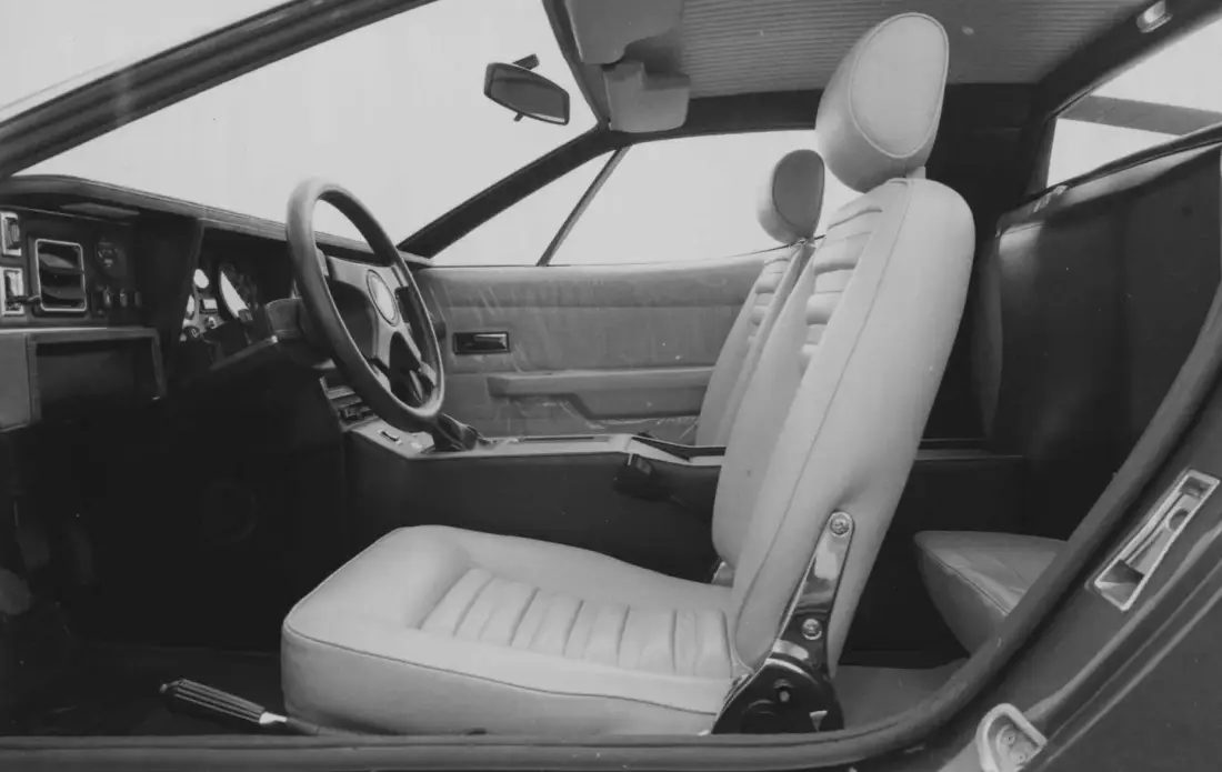 maserati-merak-interior