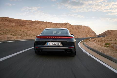 Panamera Turbo E-Hybrid 2024 02