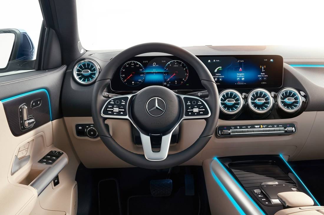 mercedes-benz-gla-200-interior