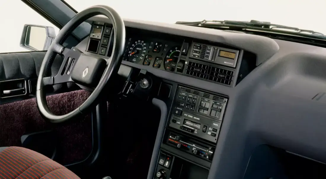 renault-fuego-interior